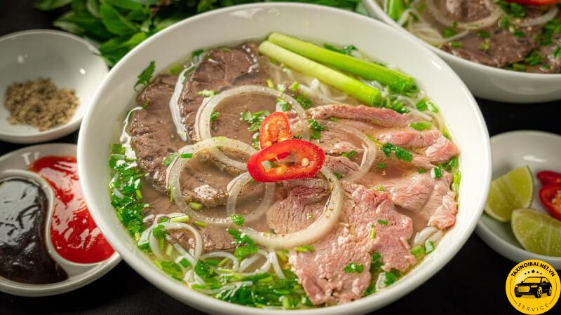 Phở bò - Món ăn truyền thống không thể thiếu trong ẩm thực Việt Nam