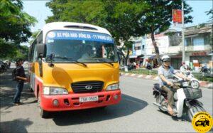 Xe Bus là phương tiện di chuyển tiết kiệm nhất cho hành khách đi từ sân bay Phú Bài về thành phố Huế