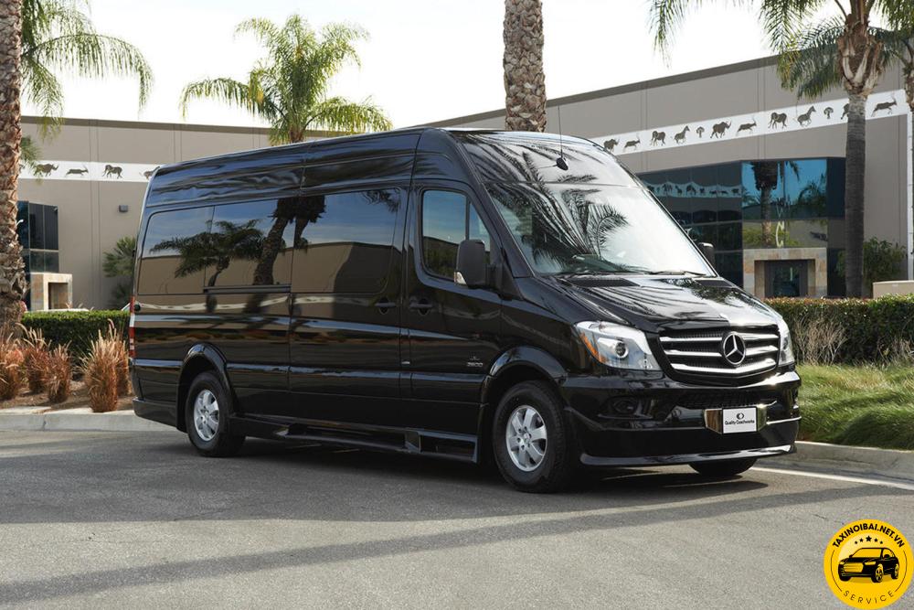 Mercedes-Benz Sprinter Sang trọng, phù hợp cho các chuyến đi cao cấp