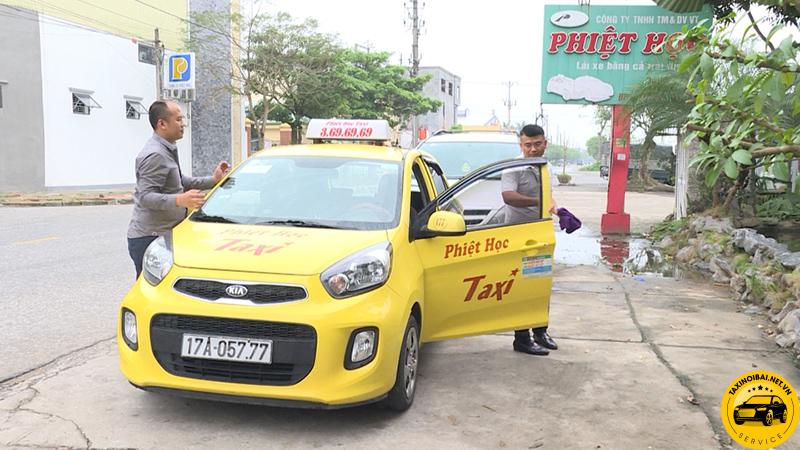 Taxi Phiệt Học luôn nhiệt tình chu đáo với mọi khách hàng