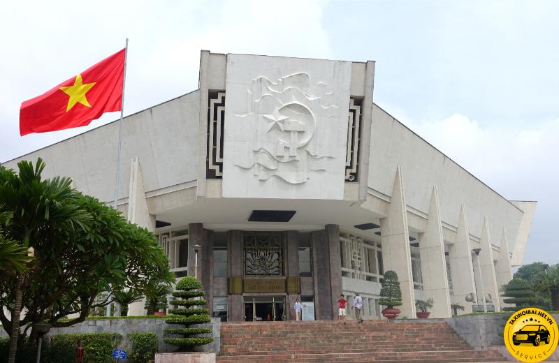 Bảo Tàng Hồ Chí Minh