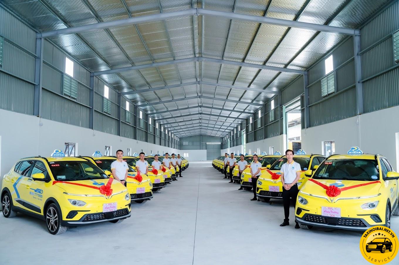 Taxi Én Vàng nổi bật sắc vàng giữa lòng Hải Phòng