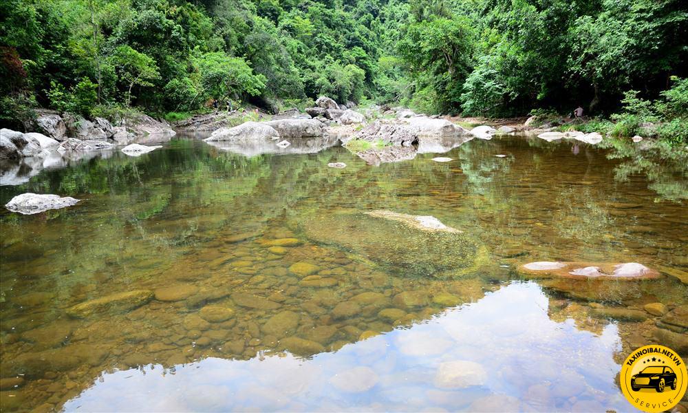 Vẻ đẹp hoang sơ ở khu du lịch Đồng Thông