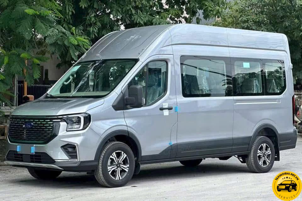 Dịch Vụ Thuê Xe Đi Tháp Bình Sơn - Tiện Lợi, An Toàn Và Uy Tín 3 xe 16 chỗ Ford Transit