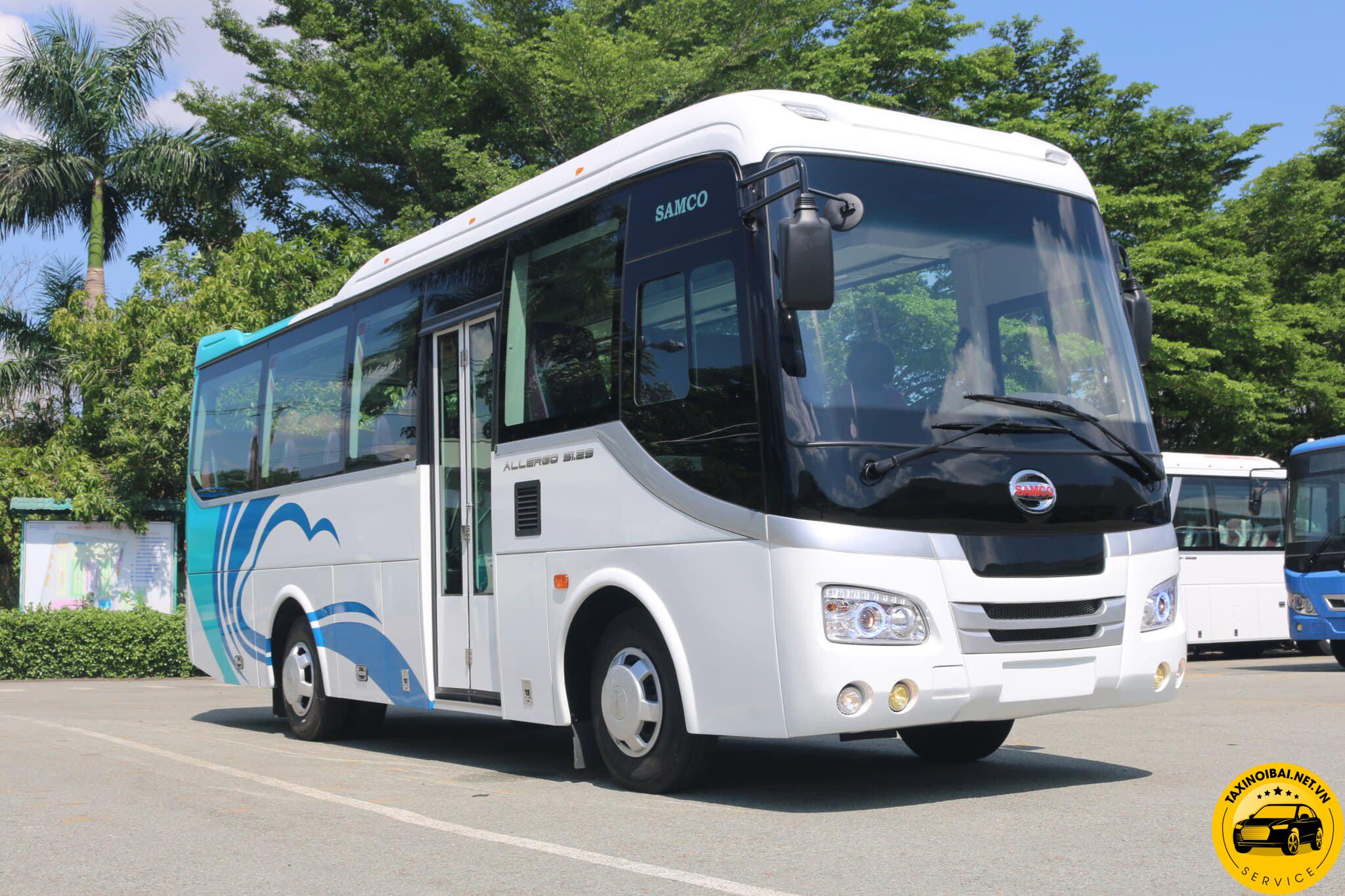 Samco Allergo: Kiểu dáng hiện đại, nổi bật với hệ thống điều hòa công suất lớn, đảm bảo không gian mát mẻ trong suốt hành trình.