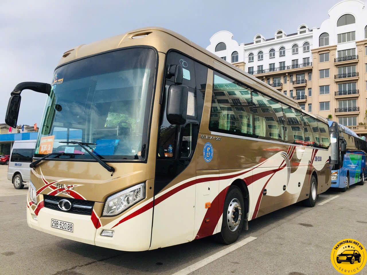 Xe 45 chỗ đời mới phục vụ đưa đón sân bay Nội Bài – lựa chọn lý tưởng cho đoàn đông người, công ty và tour du lịch.