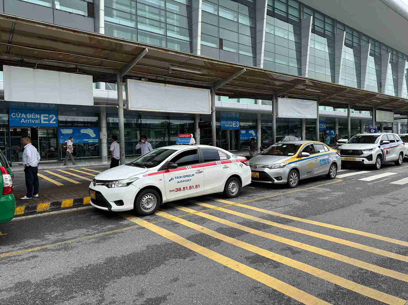khu vuc sanh den nha ga T1