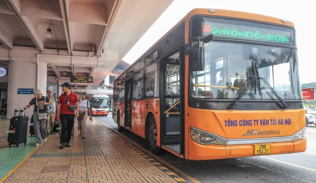 Xe bus san bay noi bai