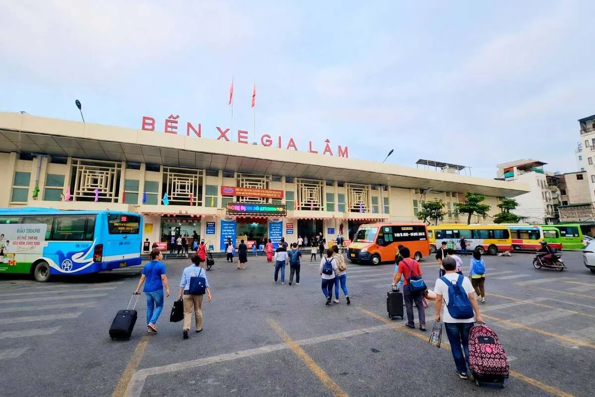 ben xe gia lam