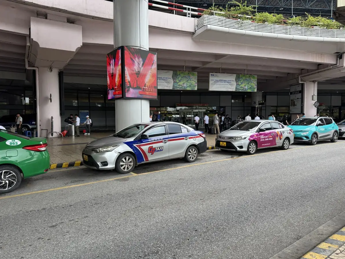 Các Hãng Taxi Được Phép Hoạt Động Tại Sân Bay Nội Bài