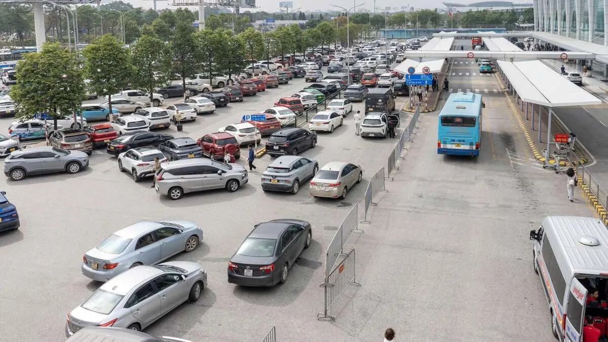 Bãi Đỗ Xe Sân Bay Nội Bài: Giá Gửi Xe Và Vị Trí Mới Nhất